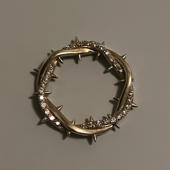 14k vs diamonds pendant